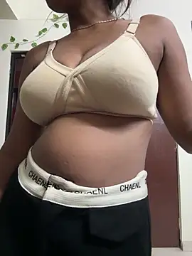 meenu cuties online show from April 30, 2:46 pm