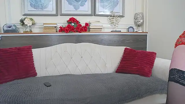 MaddyVelvet online show from March 14, 8:59 pm