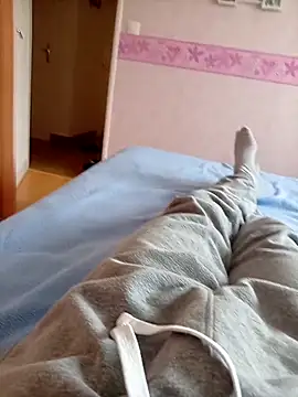 thom7246 online show from March 14, 2:34 pm