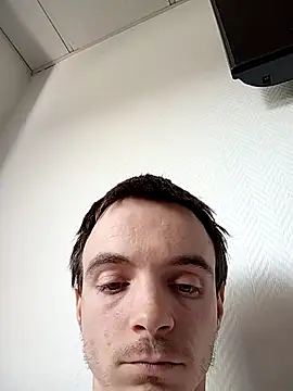 thom7246 online show from March 30, 9:11 am