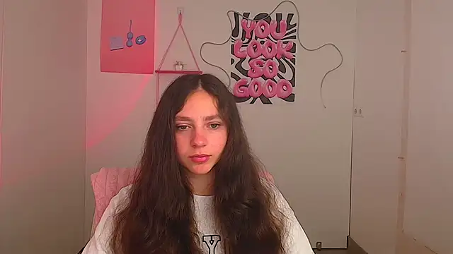 KissMeJulia online show from May 9, 5:11 am