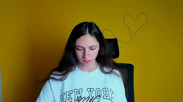 KissMeJulia online show from May 10, 11:03 am