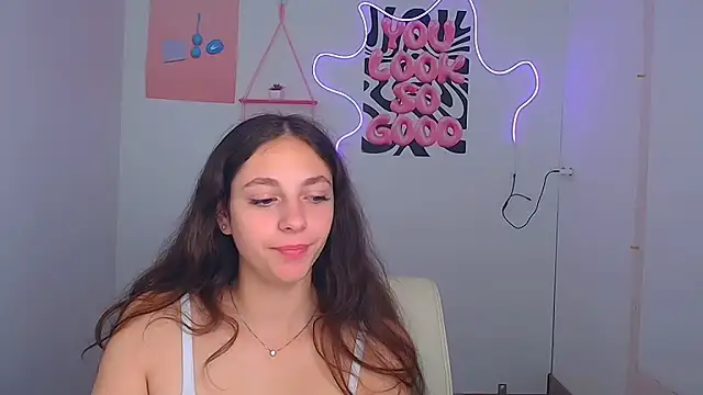 KissMeJulia online show from July 29, 5:39 am