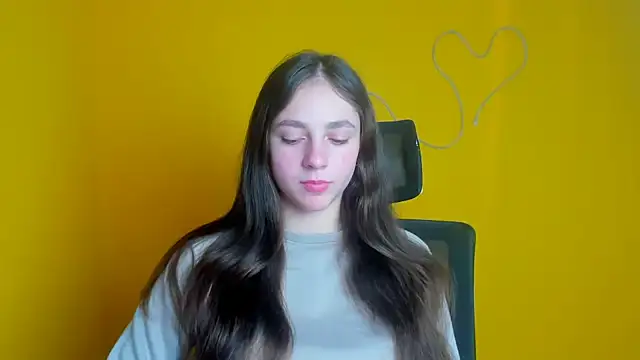 KissMeJulia online show from March 12, 12:42 pm