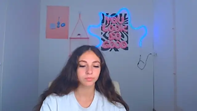 KissMeJulia online show from July 12, 5:41 am