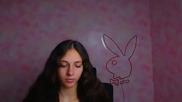 KissMeJulia online show from August 7, 5:46 am