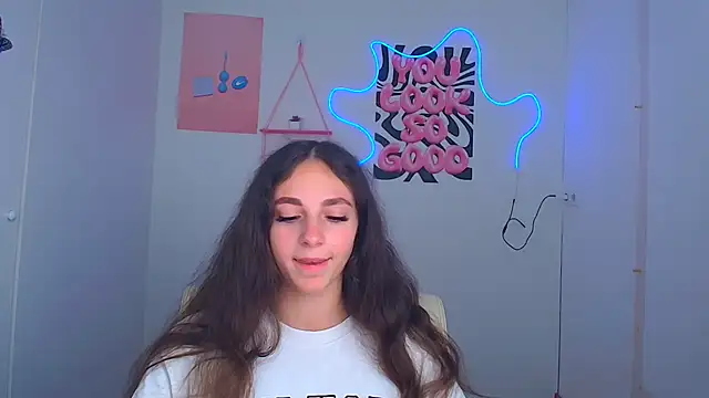 KissMeJulia online show from July 10, 11:21 am