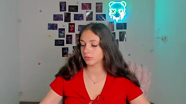 KissMeJulia online show from July 21, 5:42 am