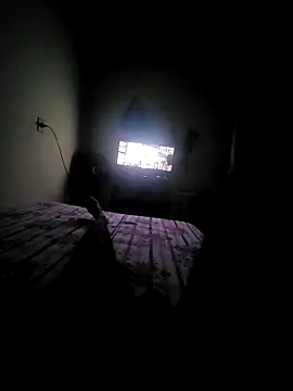 Snapshot of livirsr chatting on February 17, 12:02 pm livirsr online show from February 17, 12:02 pm