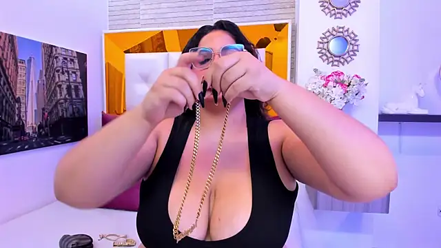  Rachel- online show from April 8, 7:48 pm