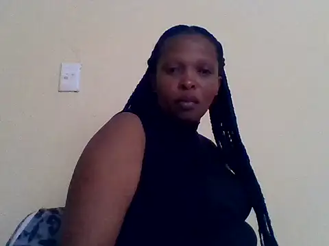 Snapshot of sexyboobsm chatting on February 24, 12:17 pm sexyboobsm online show from February 24, 12:17 pm