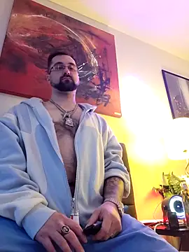 LargeLith online show from April 8, 9:38 pm