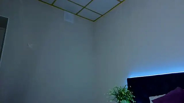 Adele Lanea online show from June 1, 1:06 am
