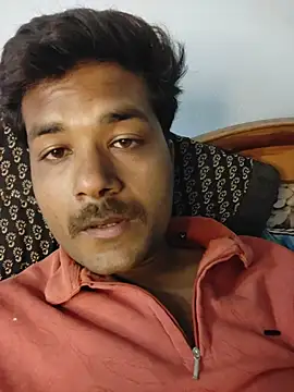 Snapshot of Cummt_boy chatting on February 19, 12:13 pm Cummt boy online show from February 19, 12:13 pm