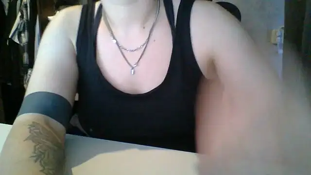 Geileboef28 online show from March 17, 6:16 am