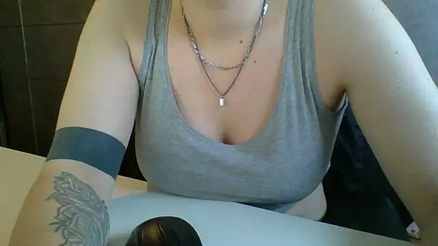 Geileboef28 online show from March 4, 6:54 am