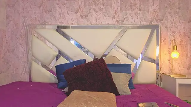 salo love online show from March 18, 12:51 pm