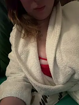 Frenchgirl45 online show from March 1, 9:26 pm