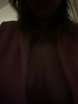 Frenchgirl45 online show from March 29, 12:12 am