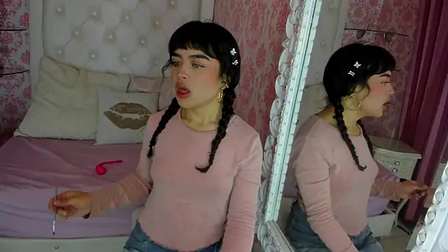 Snapshot of Mai_Rouse chatting on February 23, 12:06 pm Mai Rouse online show from February 23, 12:06 pm