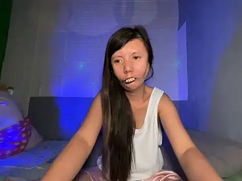 lady moon09 online show from April 14, 9:31 pm