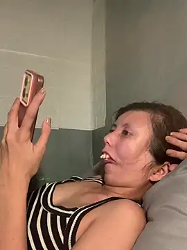 lady moon09 online show from April 16, 2:40 pm