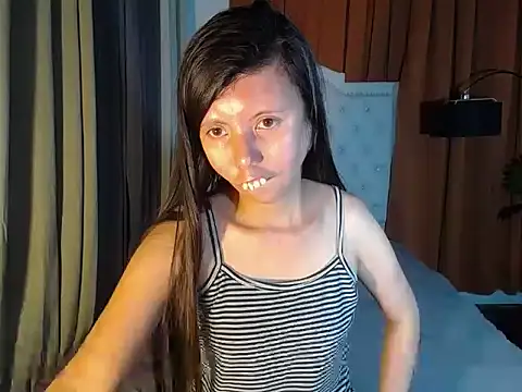 lady moon09 online show from March 7, 10:10 am