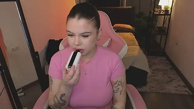 Monica Dacher online show from February 27, 8:52 pm