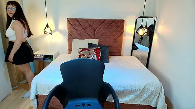 Sofi Blake   online show from February 19, 1:08 pm