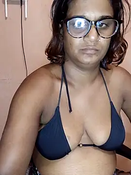 indianstrawberrylips4u online show from March 31, 6:43 pm