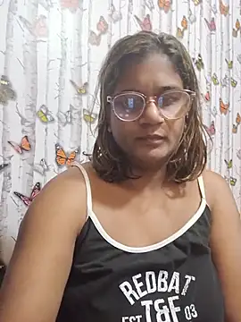 Snapshot of indianstrawberrylips4u chatting on July 18, 4:10 am indianstrawberrylips4u online show from July 18, 4:10 am