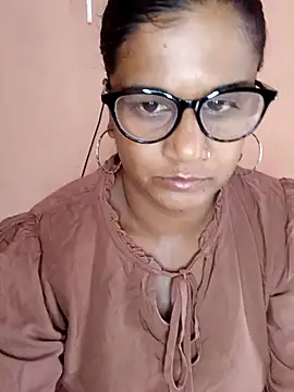 indianstrawberrylips4u online show from March 24, 6:46 am