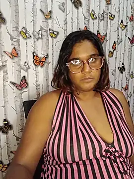 indianstrawberrylips4u online show from May 26, 6:39 pm