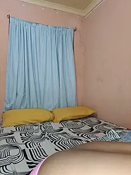Snapshot of indianstrawberrylips4u chatting on July 18, 8:17 pm indianstrawberrylips4u online show from July 18, 8:17 pm
