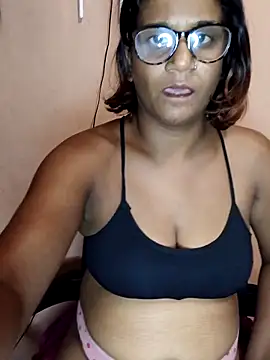 indianstrawberrylips4u online show from March 29, 8:43 pm