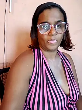 indianstrawberrylips4u online show from April 29, 7:56 am