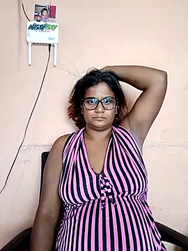 indianstrawberrylips4u online show from April 13, 10:08 am