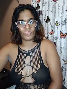 indianstrawberrylips4u online show from May 25, 5:07 am