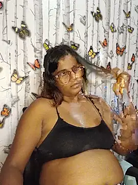 Snapshot of indianstrawberrylips4u chatting on June 12, 5:43 pm indianstrawberrylips4u online show from June 12, 5:43 pm