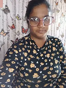 indianstrawberrylips4u online show from May 27, 11:50 am