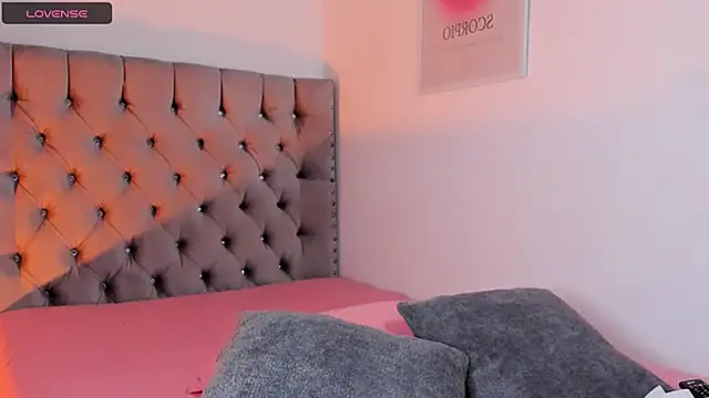 eva cutee  online show from April 21, 10:38 pm