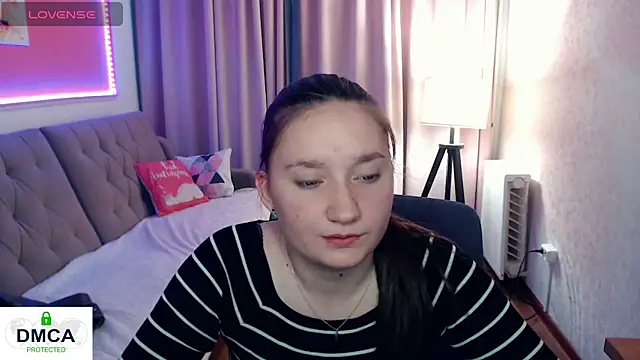  online show from April 18, 11:23 am