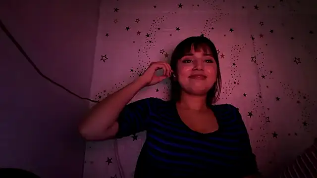 Snapshot of AngelCruz616 chatting on February 26, 4:51 pm AngelCruz616 online show from February 26, 4:51 pm