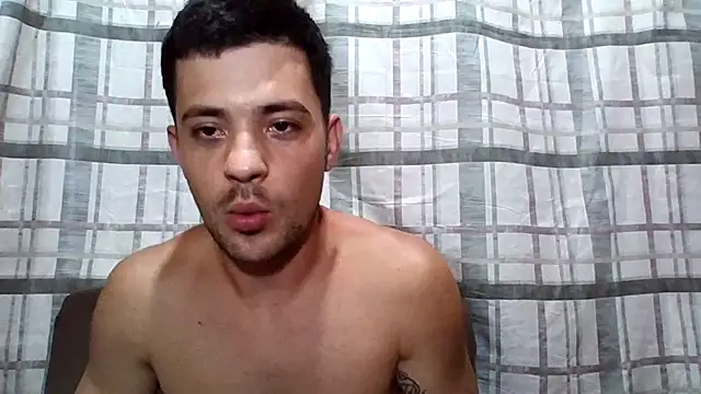 machodotado97 online show from April 7, 8:10 pm