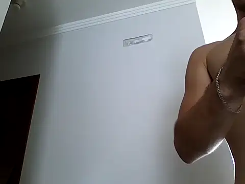 machodotado97 online show from February 25, 3:23 pm