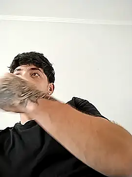 machodotado97 online show from February 19, 5:43 pm