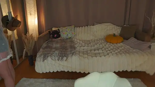 SherryBoone online show from April 15, 6:12 pm