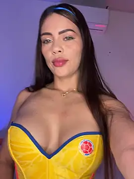 Snapshot of samanta_94 chatting on April 26, 12:35 pm samanta 94 online show from April 26, 12:35 pm