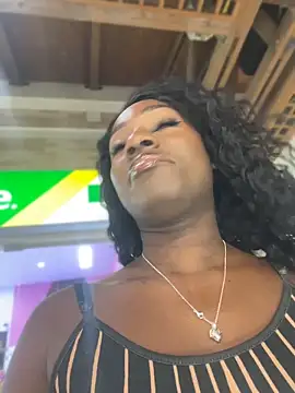 ZarahFerreira online show from May 13, 11:34 pm