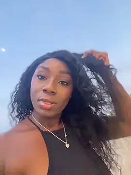 ZarahFerreira online show from May 27, 11:23 pm